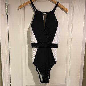 La Blanca Black and White One-Piece Swimsuit